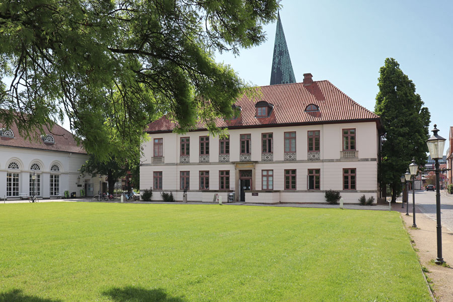 Eutin - Schlossvorplatz