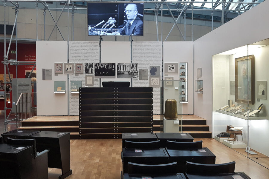 Haus der Geschichte Bonn - Parlament