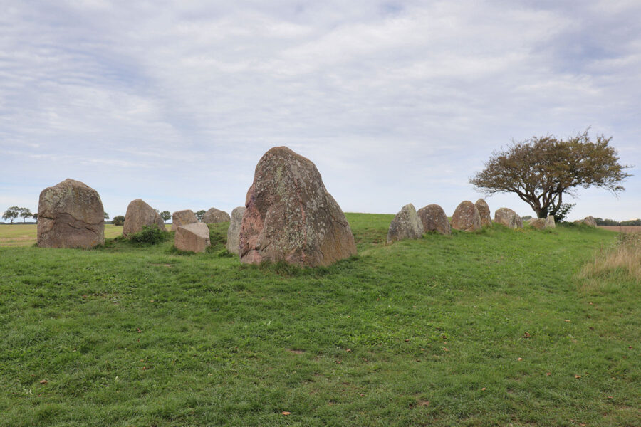 Rügen - Großsteingrab Nobbin