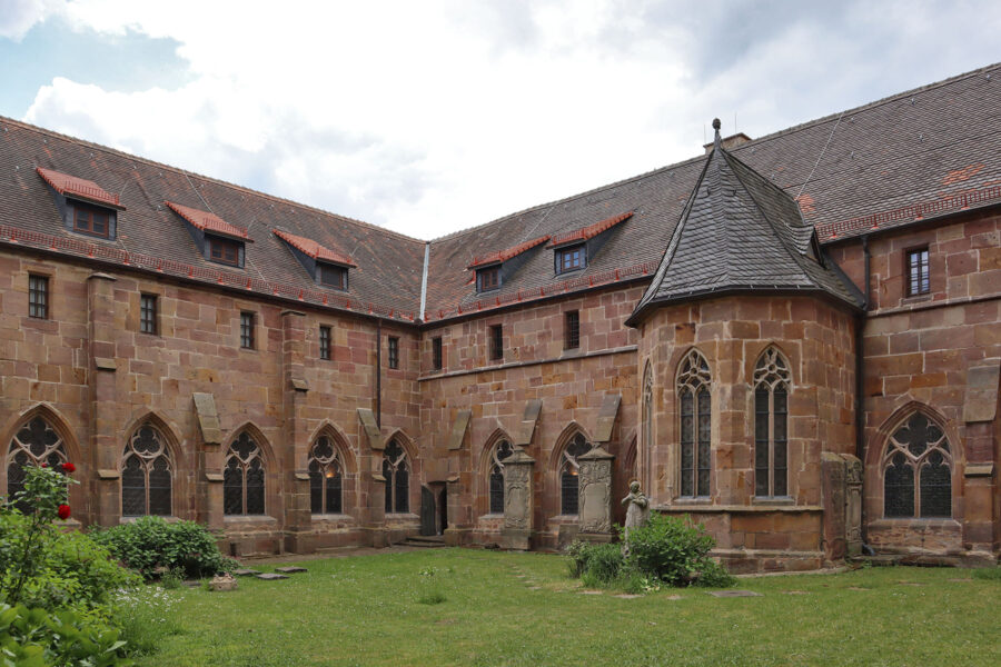 Fritzlar - Dom - Kreuzgang
