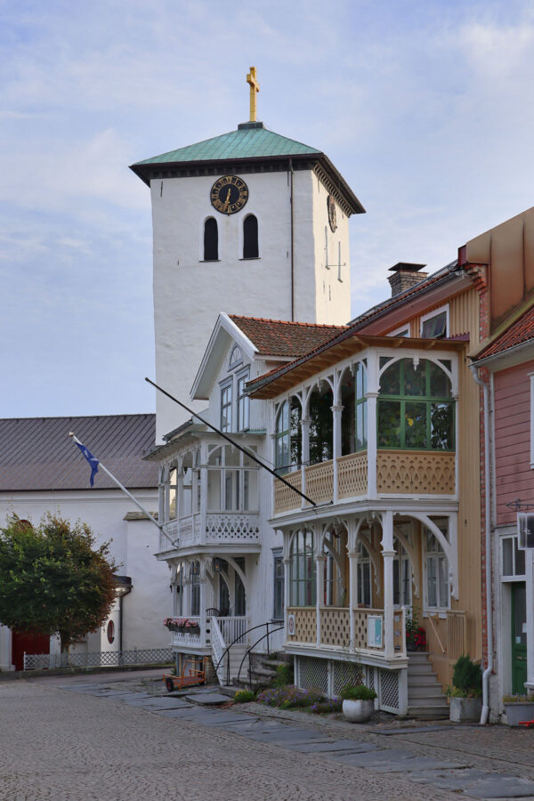 Marstrand - Långgatan und Pfarrkirche