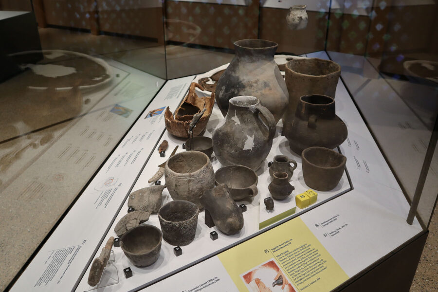 Pfahlbaumuseum Unteruhldingen - Keramik in der Dauerausstellung